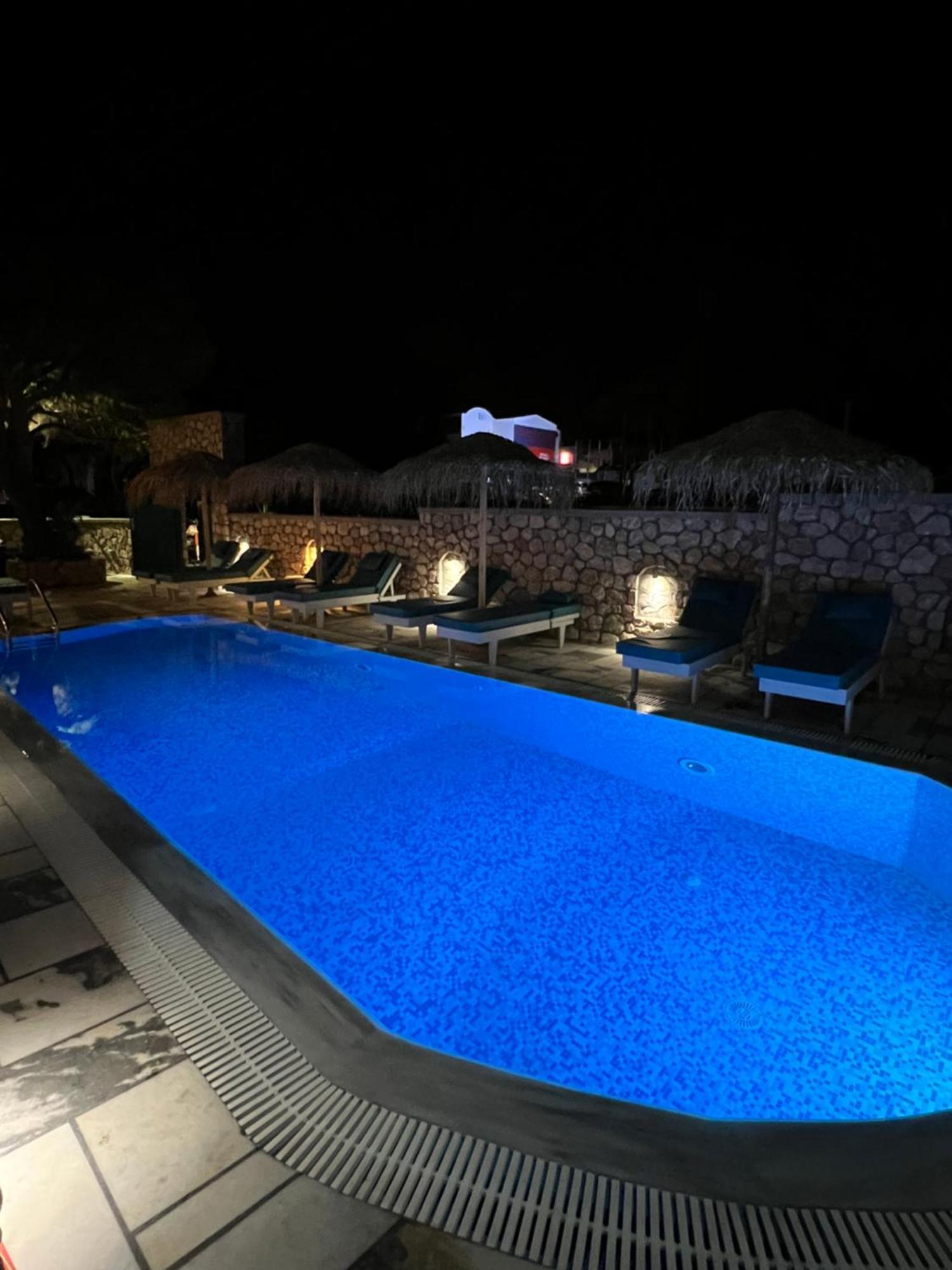 Santa Magia Otel Kamári Dış mekan fotoğraf