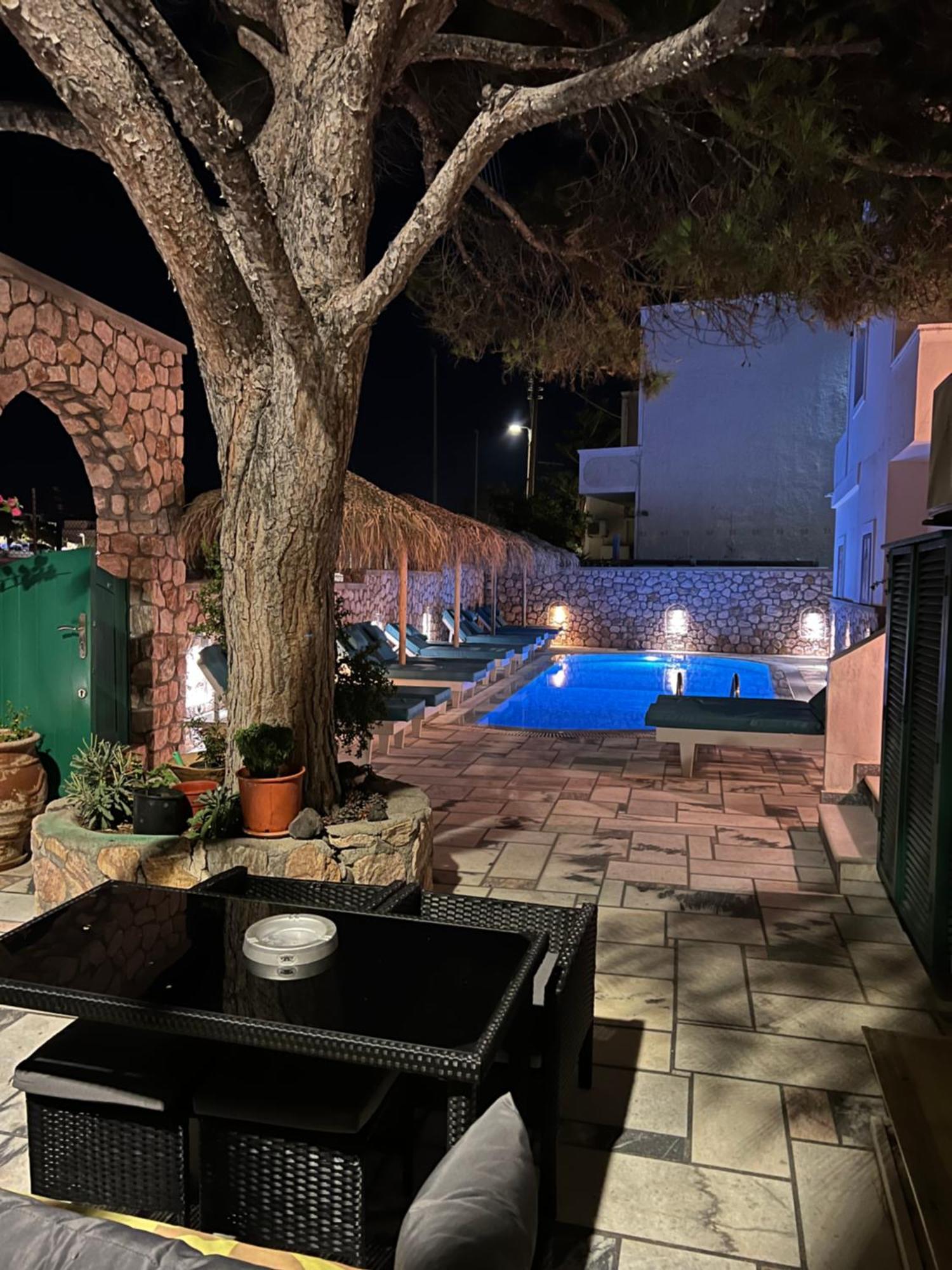 Santa Magia Otel Kamári Dış mekan fotoğraf