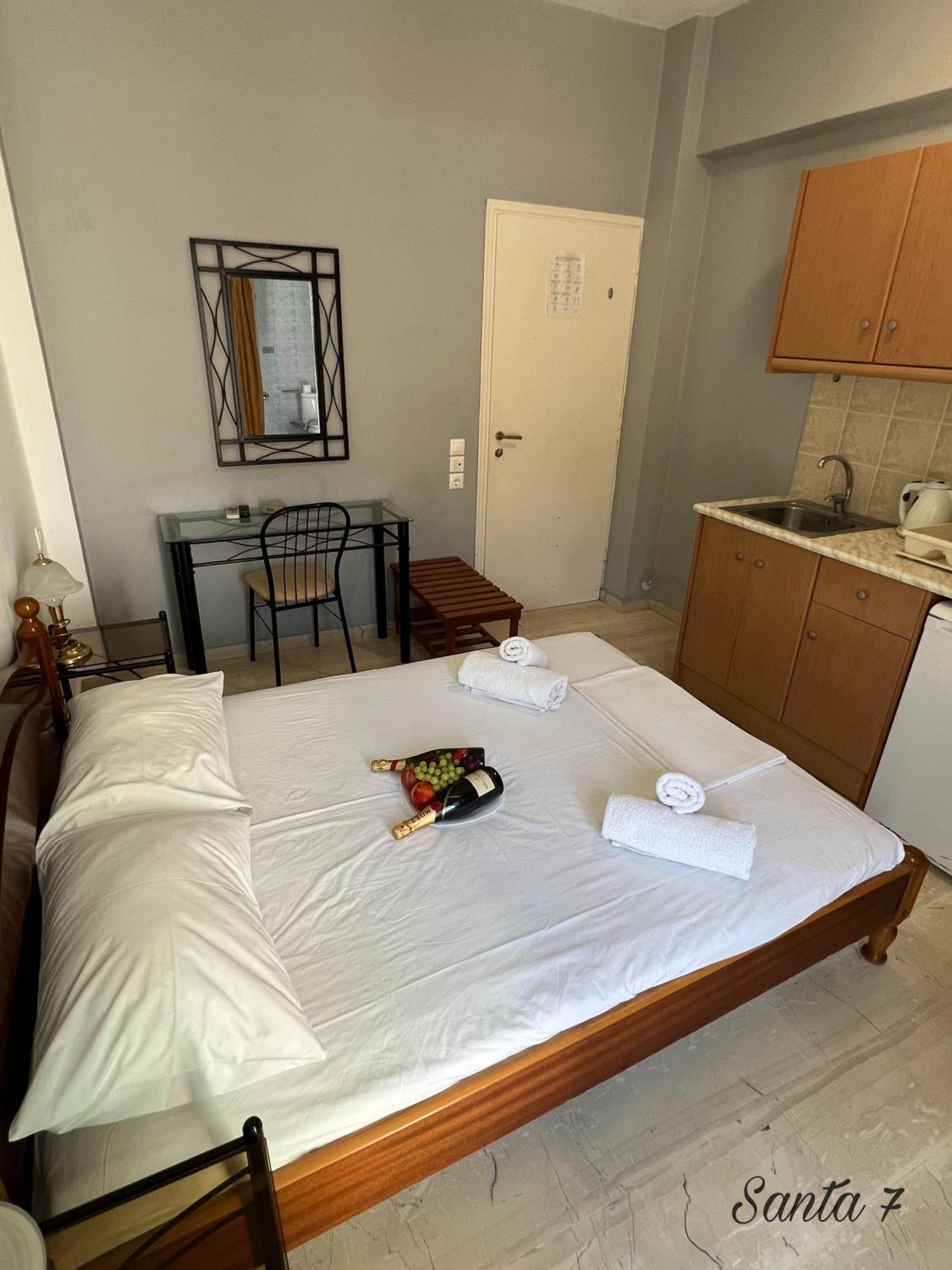 Santa Magia Otel Kamári Dış mekan fotoğraf