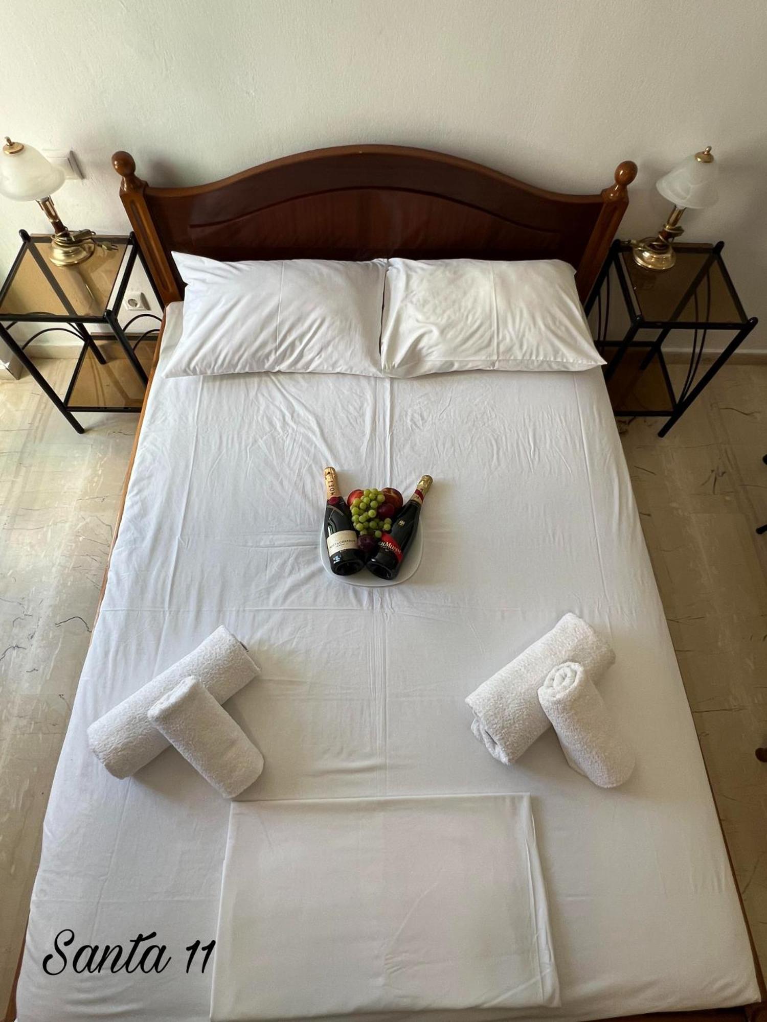 Santa Magia Otel Kamári Oda fotoğraf