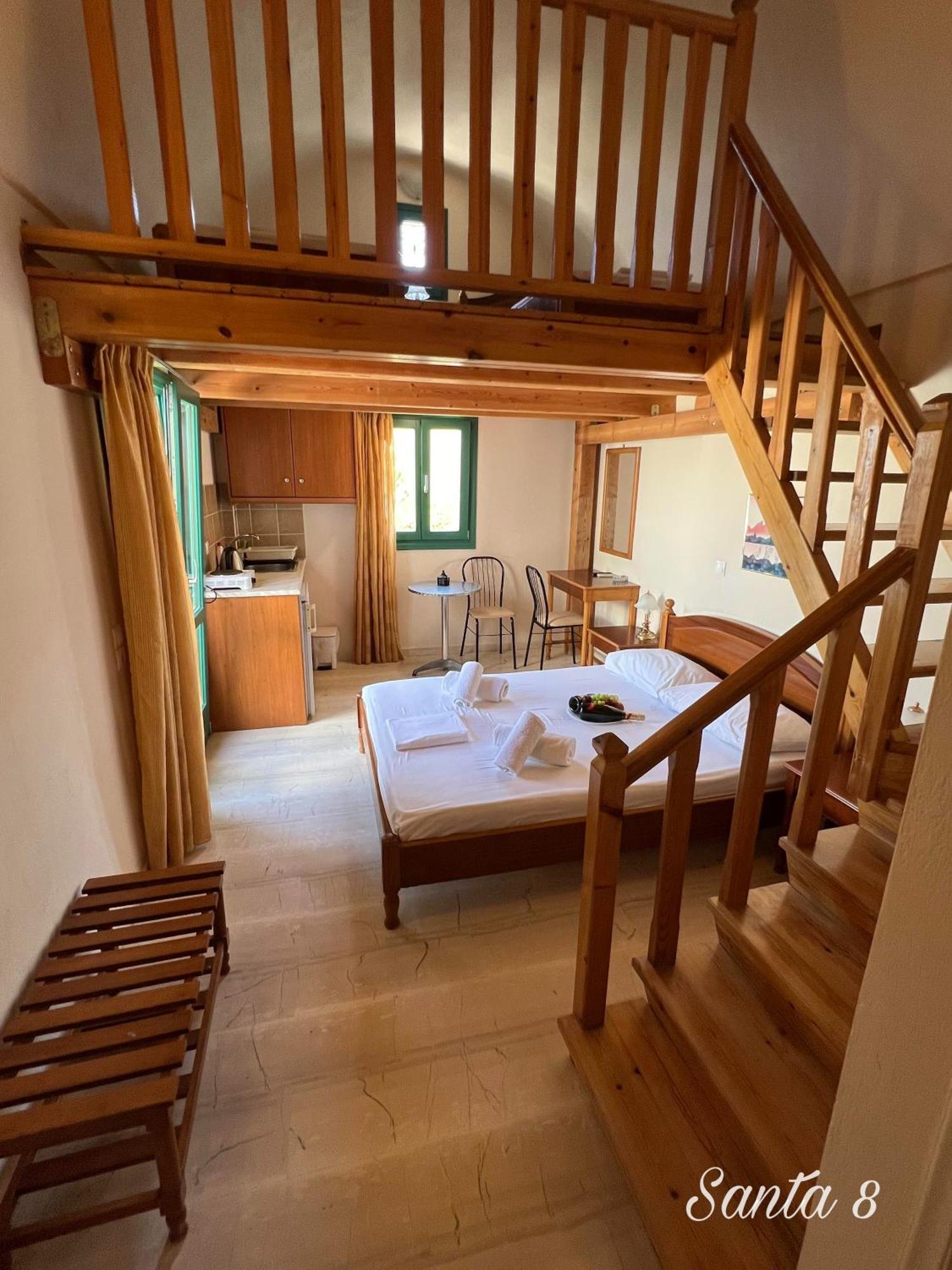Santa Magia Otel Kamári Dış mekan fotoğraf